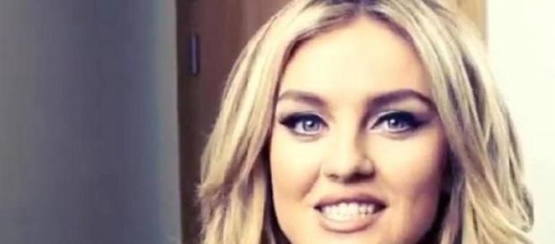 Perrie Edwards é noiva de Zayn Malik. Perrie Edwards é noiva de Zayn Malik.