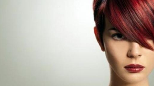 Tagli capelli corti estate 2015: look da spiaggia