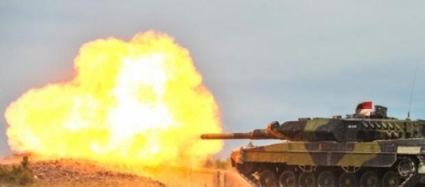 Armament greu NATO în acţiune Armament greu NATO în acţiune