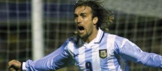 Gabriel Batistuta tem sofrido com dores nas pernas Gabriel Batistuta tem sofrido com dores nas pernas