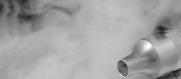 Inhalador de un cigarro electónico Inhalador de un cigarro electónico