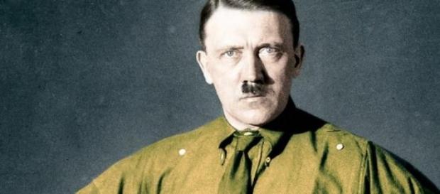 Le dictateur nazi, Hitler Le dictateur nazi, Hitler