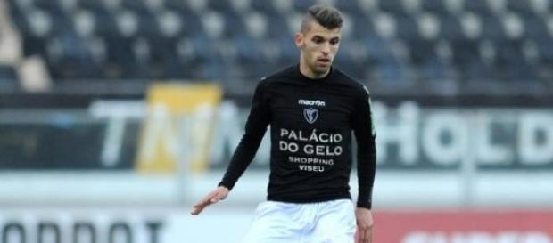 Luisinho é o mais recente reforço axadrezado Luisinho é o mais recente reforço axadrezado