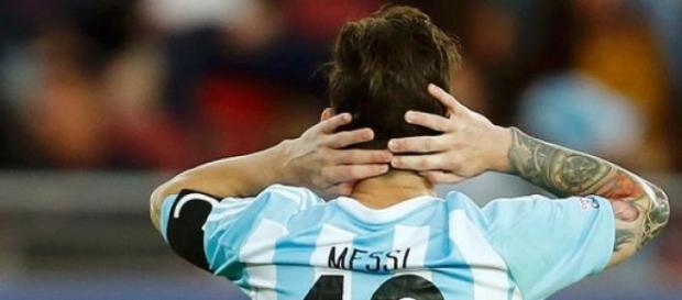 Messi lamenta el agónico empate de Paraguay Messi lamenta el agónico empate de Paraguay