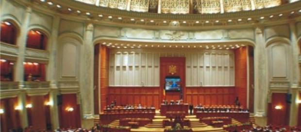 Deputaţi fericiţi până la adânci batrâneţi... Deputaţi fericiţi până la adânci batrâneţi...