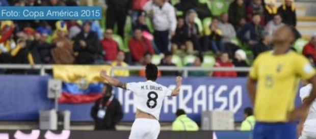 Ecuador es vencido dos a tres por Bolivia Ecuador es vencido dos a tres por Bolivia