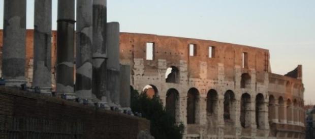 veduta di Roma, zona Colosseo veduta di Roma, zona Colosseo