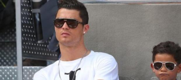 Cristiano dedica todo o tempo que sobra ao filho Cristiano dedica todo o tempo que sobra ao filho