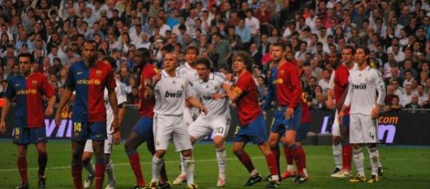 La Liga, no total, custará mais de mil milhões. La Liga, no total, custará mais de mil milhões.