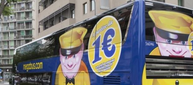 Megabus, l’autobus "low cost” Megabus, l’autobus "low cost”