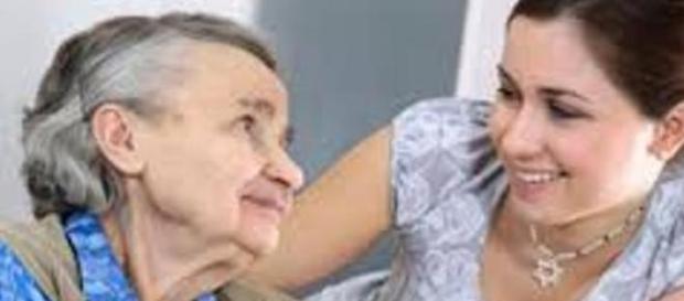 Permessi legge 104: se c'è una badante? Permessi legge 104: se c'è una badante?