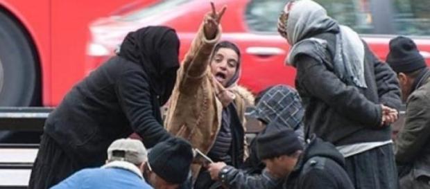 tiganii au reusit sa dea peste cap un oras tiganii au reusit sa dea peste cap un oras