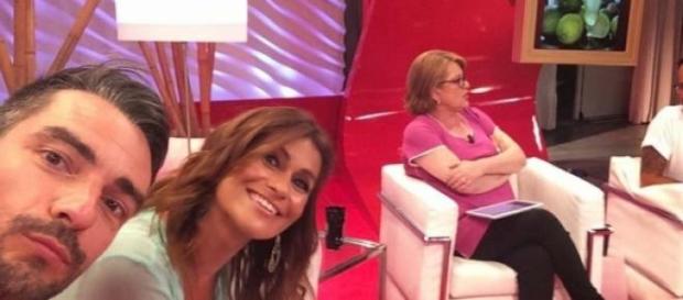 Directioners e Harry Styles foram criticados. Directioners e Harry Styles foram criticados.