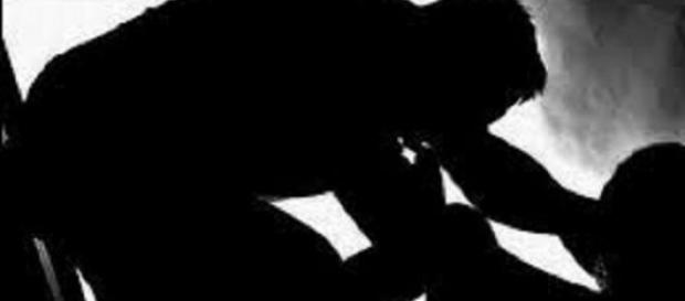 Era violada por su propia madre desde los cuatro Era violada por su propia madre desde los cuatro