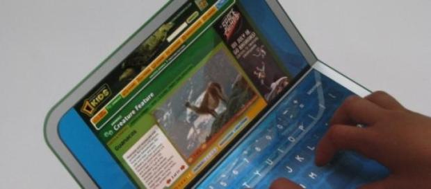 Internet comparte información de diferentes tipos Internet comparte información de diferentes tipos