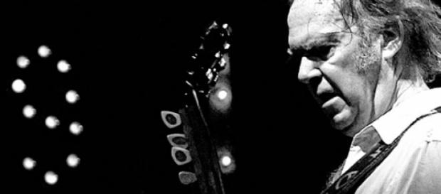 Neil Young rechaza el uso político de su música Neil Young rechaza el uso político de su música