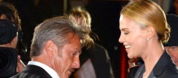 Sean Penn e Charlize Theron terminaram noivado Sean Penn e Charlize Theron terminaram noivado