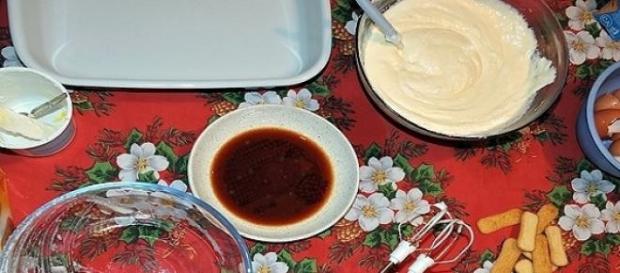 ingredienti per realizzare il tiramisù ingredienti per realizzare il tiramisù