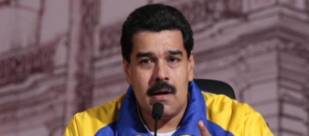 Maduro defiende a México del racismo de Trump Maduro defiende a México del racismo de Trump