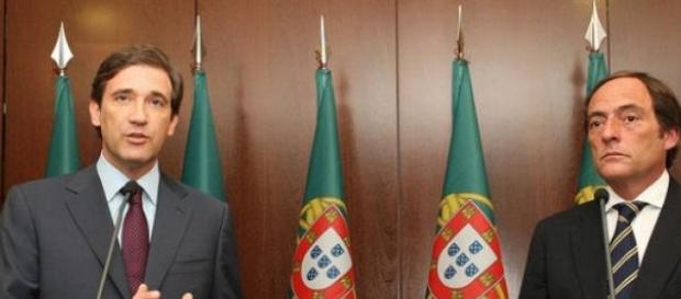 Passos Coelho e Paulo Portas concorrem coligados. Passos Coelho e Paulo Portas concorrem coligados.