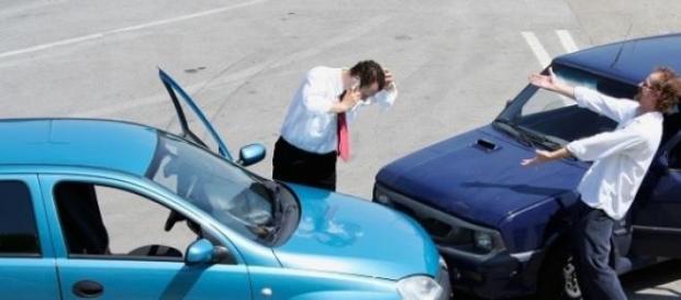 Soferii români asediaţi de regelementari Soferii români asediaţi de regelementari