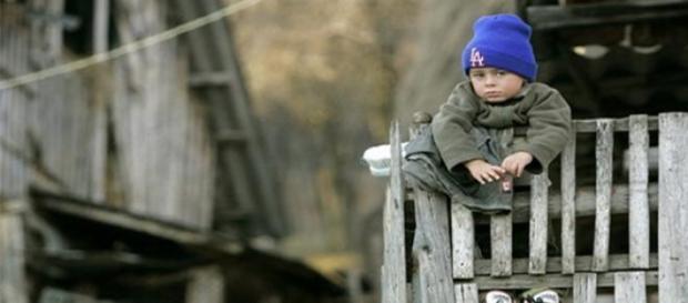 A plecat la muncă abandonându-și copiii A plecat la muncă abandonându-și copiii