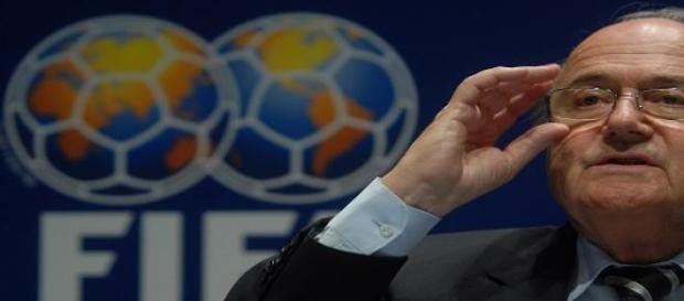 Blatter tinha sido reeleito para o seu 5º mandato. Blatter tinha sido reeleito para o seu 5º mandato.