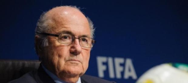 Blatter zrezygnował z prezydentury FIFA Blatter zrezygnował z prezydentury FIFA