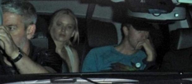 Jennifer Lawrence e Chris Martin Foto: Splash News Jennifer Lawrence e Chris Martin Foto: Splash News