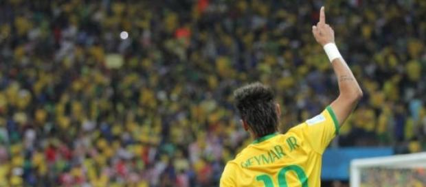 Castigo impede-o de voltar a jogar na competição. Castigo impede-o de voltar a jogar na competição.