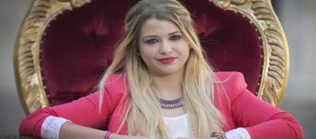 EnjoyPhoenix la grande sœur parfaite EnjoyPhoenix la grande sœur parfaite