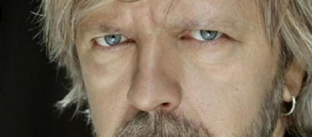Renaud va sortir un nouvel album Renaud va sortir un nouvel album