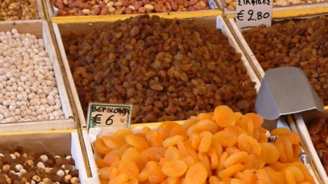 Frutta secca alimento usato a Natale e Capodanno.