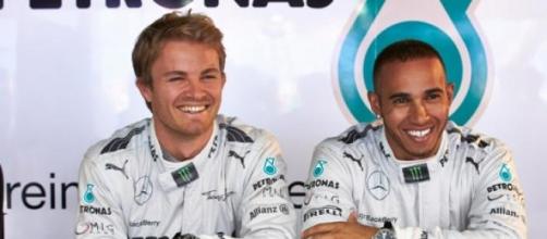 Rosberg y Hamilton lograron otro 1-2 para Mercedes