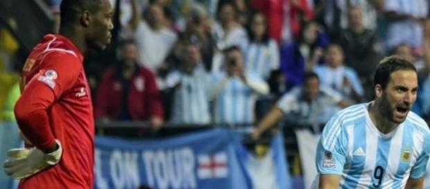 El "Pipa" convirtió el único tanto del partido El "Pipa" convirtió el único tanto del partido