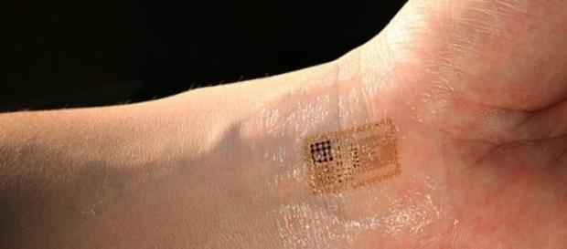 Italia implantează microcipuri nou-născuţilor Italia implantează microcipuri nou-născuţilor