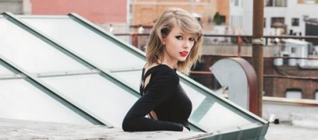 Taylor Swift hasst das Rauchen ihres Freundes Taylor Swift hasst das Rauchen ihres Freundes