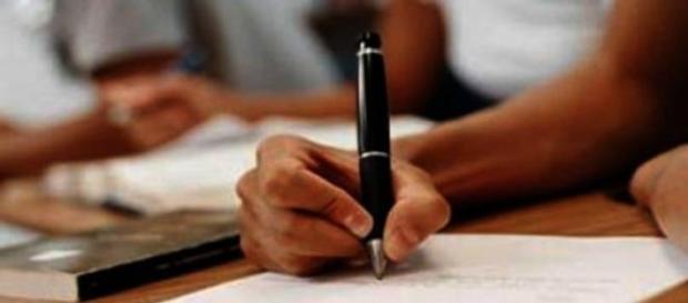 Concursos abertos no Brasil Concursos abertos no Brasil