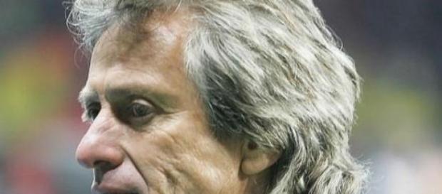 JJ não tem cláusula de rescisão. JJ não tem cláusula de rescisão.
