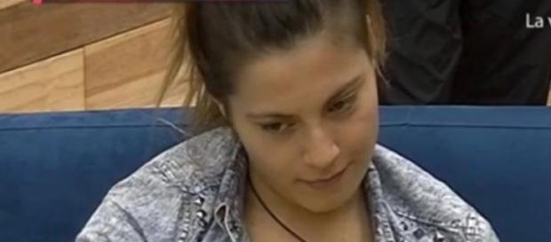 Angie se enteró de su nueva sanción: irá a placa Angie se enteró de su nueva sanción: irá a placa