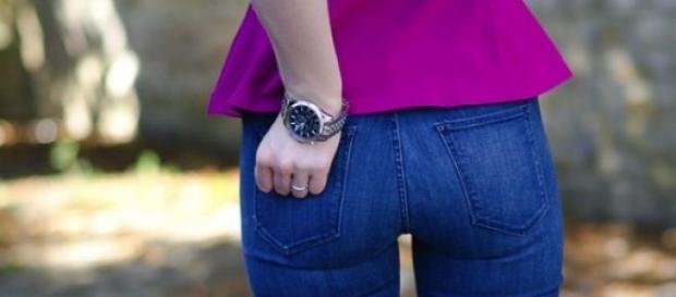 Jeans Skinny pode ser prejudicial a saúde Jeans Skinny pode ser prejudicial a saúde