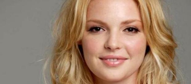 Katherine Heigl alias Izzie dans Grey’s Anatomy. Katherine Heigl alias Izzie dans Grey’s Anatomy.