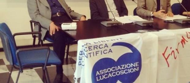 L'associazione Coscioni durante "Eutanasia Legale" L'associazione Coscioni durante "Eutanasia Legale"