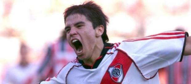 Tras 14 años, Saviola vuelve a Núñez Tras 14 años, Saviola vuelve a Núñez