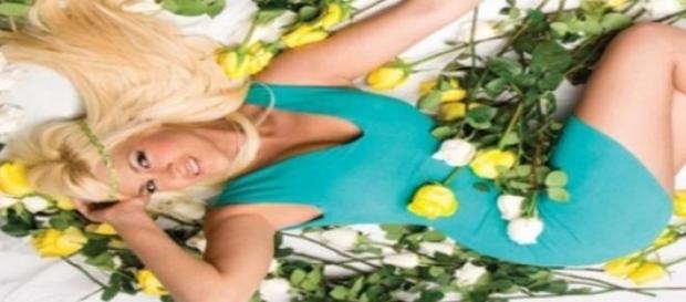 Ylenia se mete a cantante Ylenia se mete a cantante