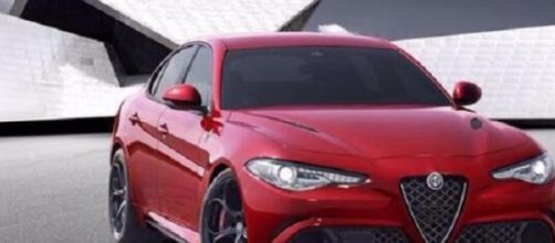 Alfa Romeo Giulia ecco le prime immagini ufficiali