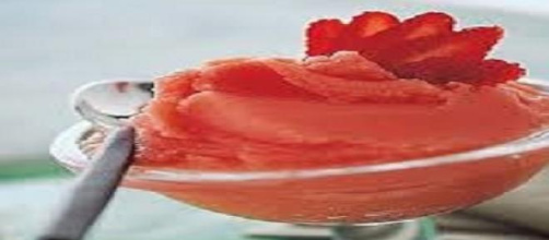 Sorbetto di fragola e yogurt