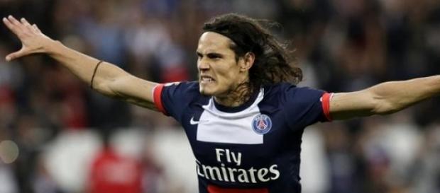 Cavani jugará contra Chile por los cuartos. Cavani jugará contra Chile por los cuartos.