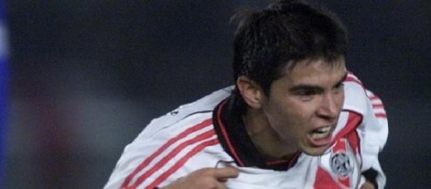 Javier Saviola se pondrá la casaca de River Plate Javier Saviola se pondrá la casaca de River Plate