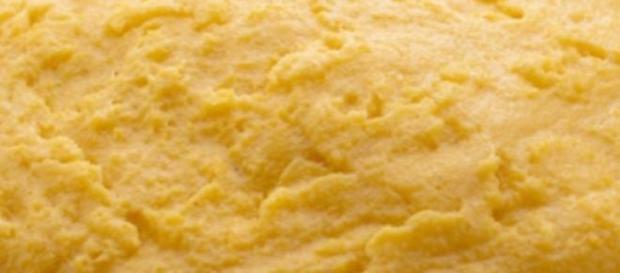 La ricetta della polenta con le patate La ricetta della polenta con le patate